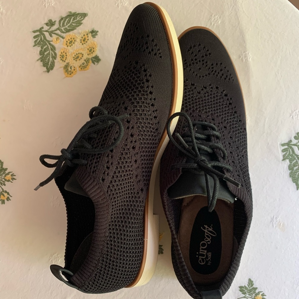 Black oxfords!